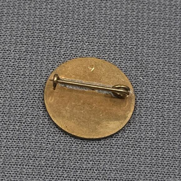 VTG Girl Scout Pin Lot Gold Tone & Enamel Badges Trefoil Emblem Uniform Insignia - Picture 13 of 15